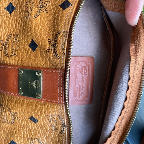 MCM Belt Bag - Picture 7 of 8